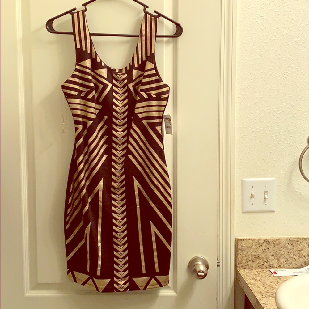 Black and gold bodycon dress